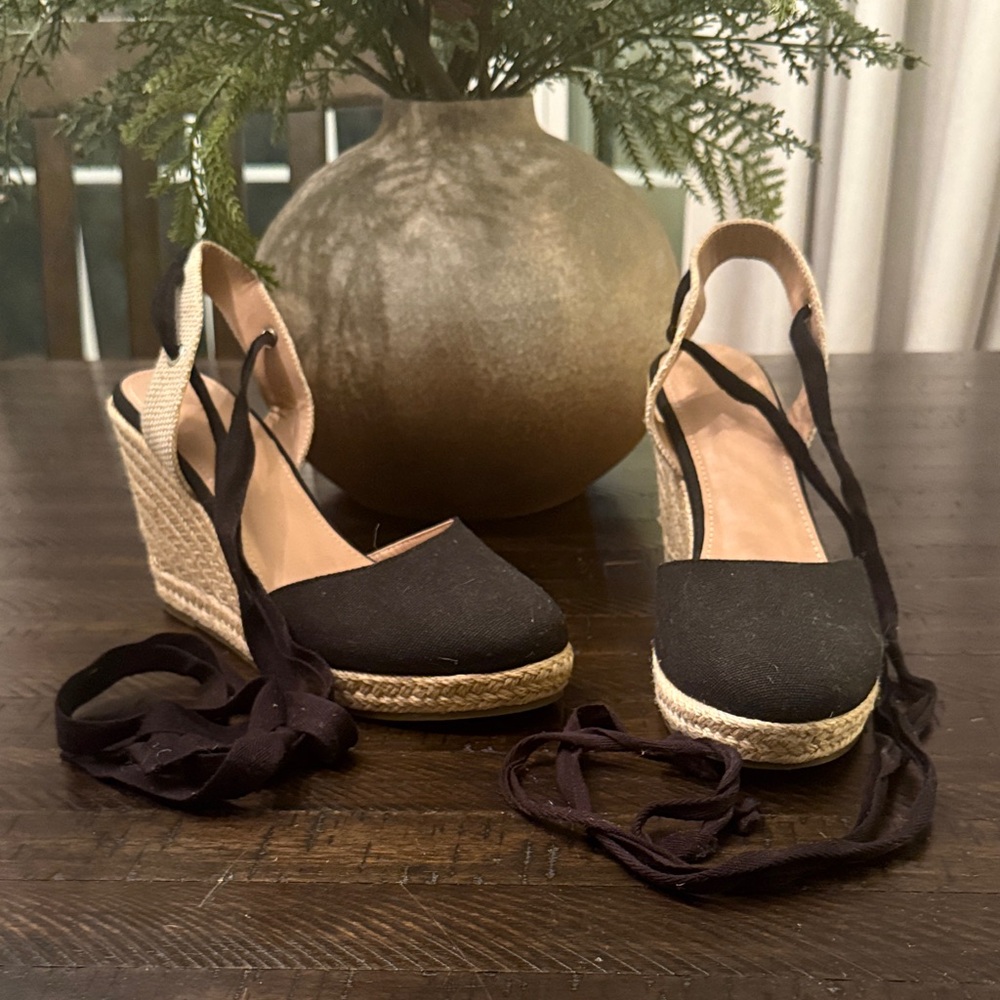 Chic Black Platform Wedge Espadrilles with Ankle Tie NWOT